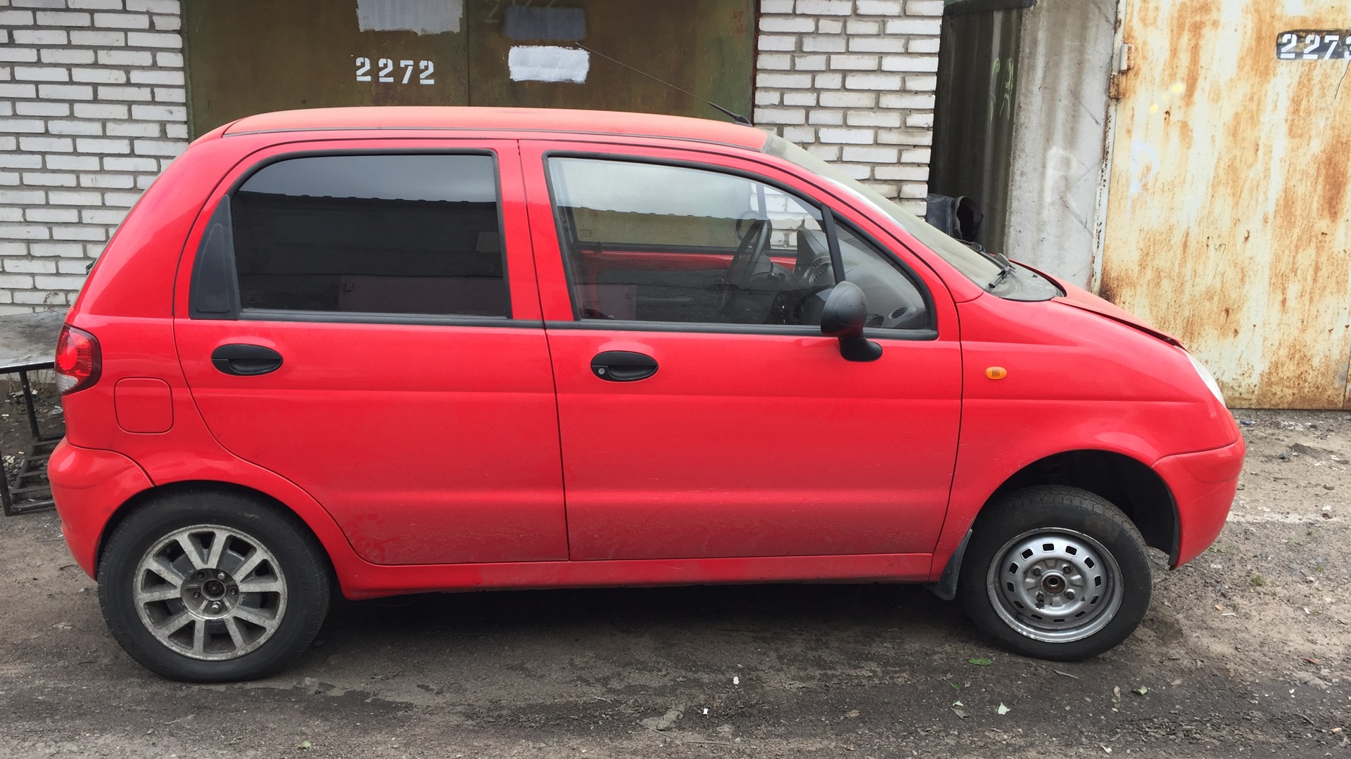 Daewoo matiz привод. Matiz Redline. Матиз желтый фото.