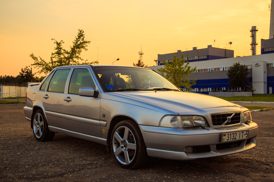 Volvo s70 фото