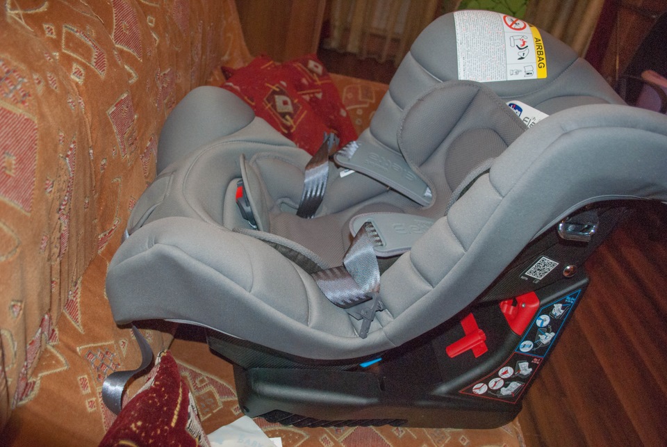 Детское автокресло Chicco Eletta Comfort 0+/4 (0-13/9-18 кг.). — Lada21099, 1,5 л, 1995 года