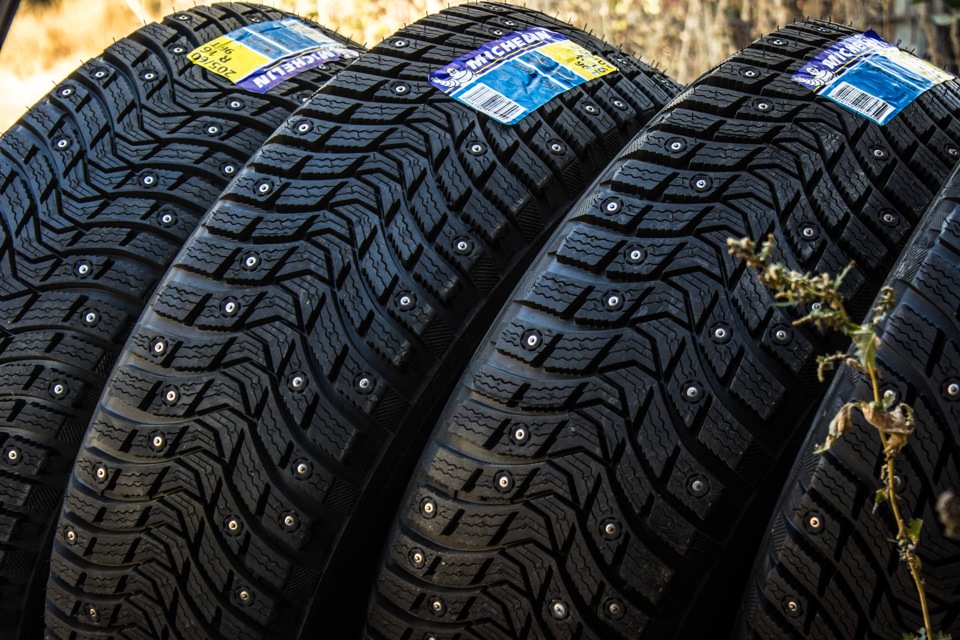 Michelin x ice. Michelin x-Ice North xin3. Michelin x-Ice North 3. Michelin Ice North 3. Мишлен x-Ice North 3 205/60 r16.