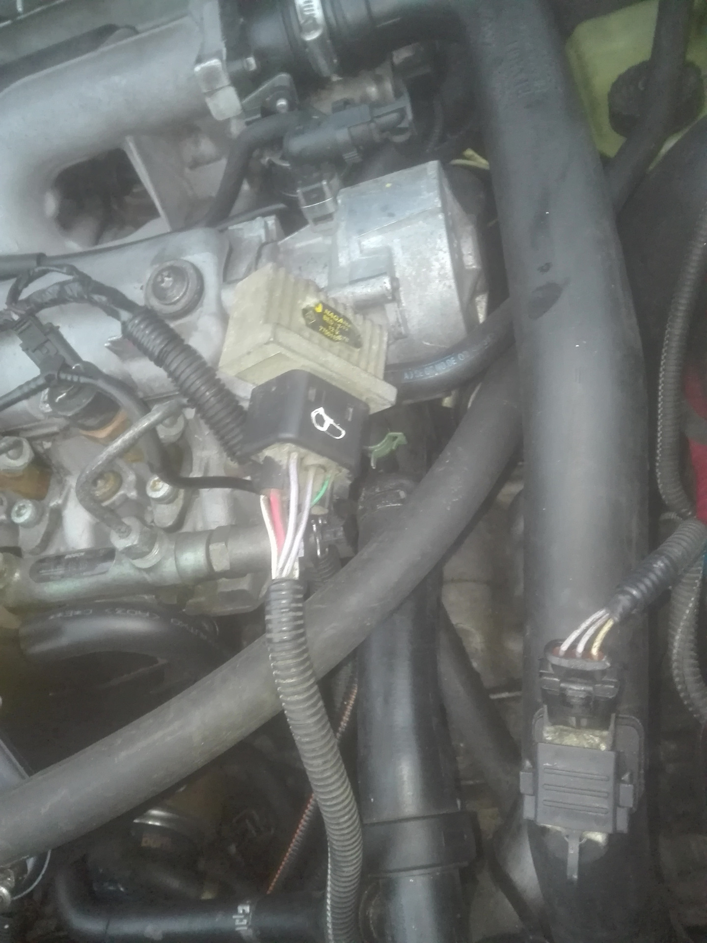 Df001 ошибка рено. Df053 ошибка рено 1. Ошибка p2108 рено логан. Df186 ошибка рено лагуна 2 1. Df009 ошибка рено.