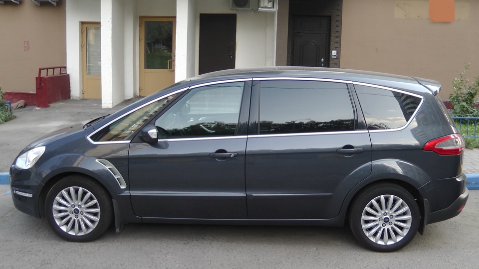 Серый макс. Ford s-Max 2.3 2011. Ford s Max серый.