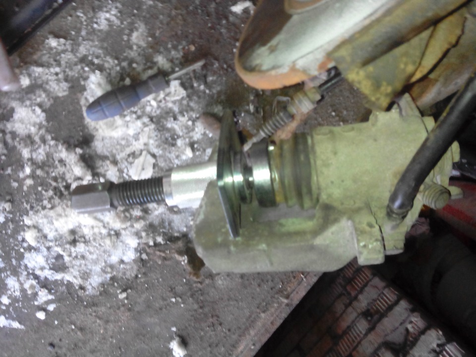 Разработка заднего суппорта — Volkswagen Golf Mk4, 1,6 л, 2000 года ...