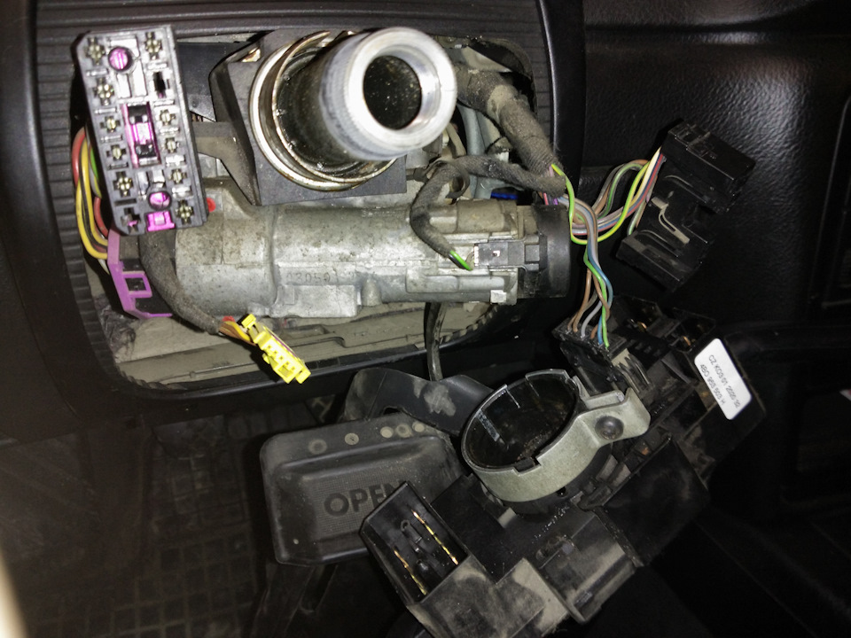 Перестал работать правый поворотник — Volkswagen Passat Variant (B5), 1 ...