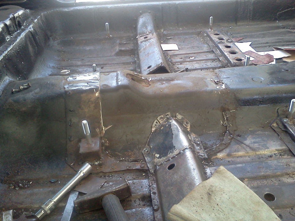 Под варить. Подварить крышку поддона в городе магадане. Сколько стоит капитальный ремонт кузова в баксах. Под варить. Днище ваз 2101 в цвет кузова.