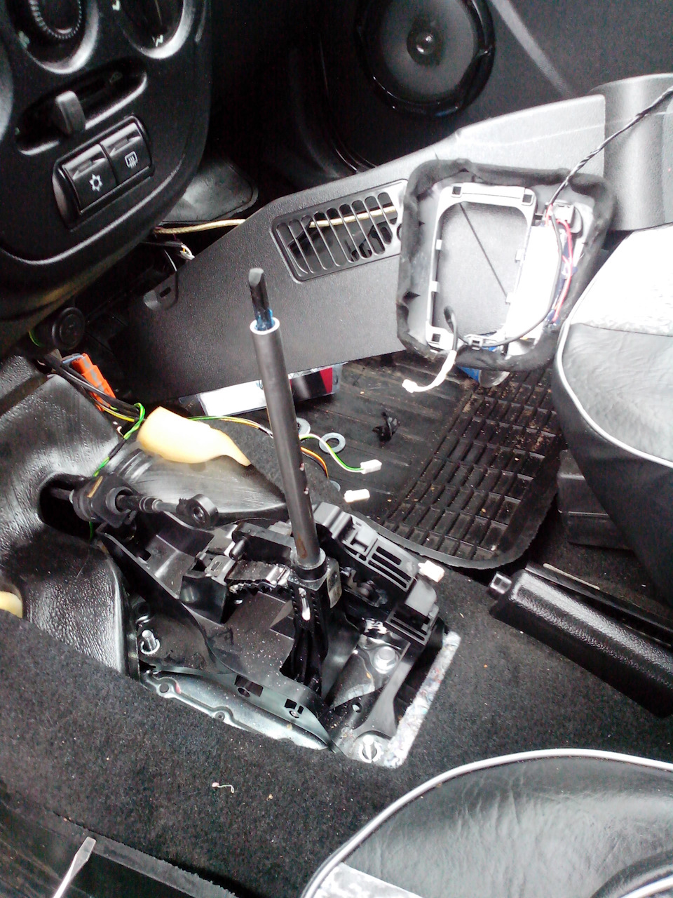 116d0f9s 960 Как открутить ручку кпп гранта