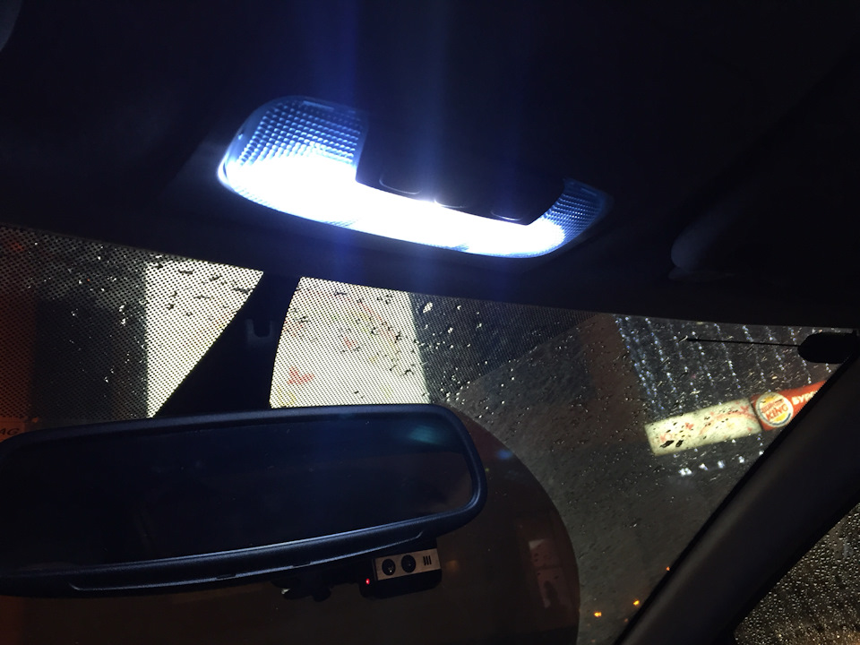 Салонный свет — Ford Focus II Hatchback, 2 л, 2008 года | электроника ...