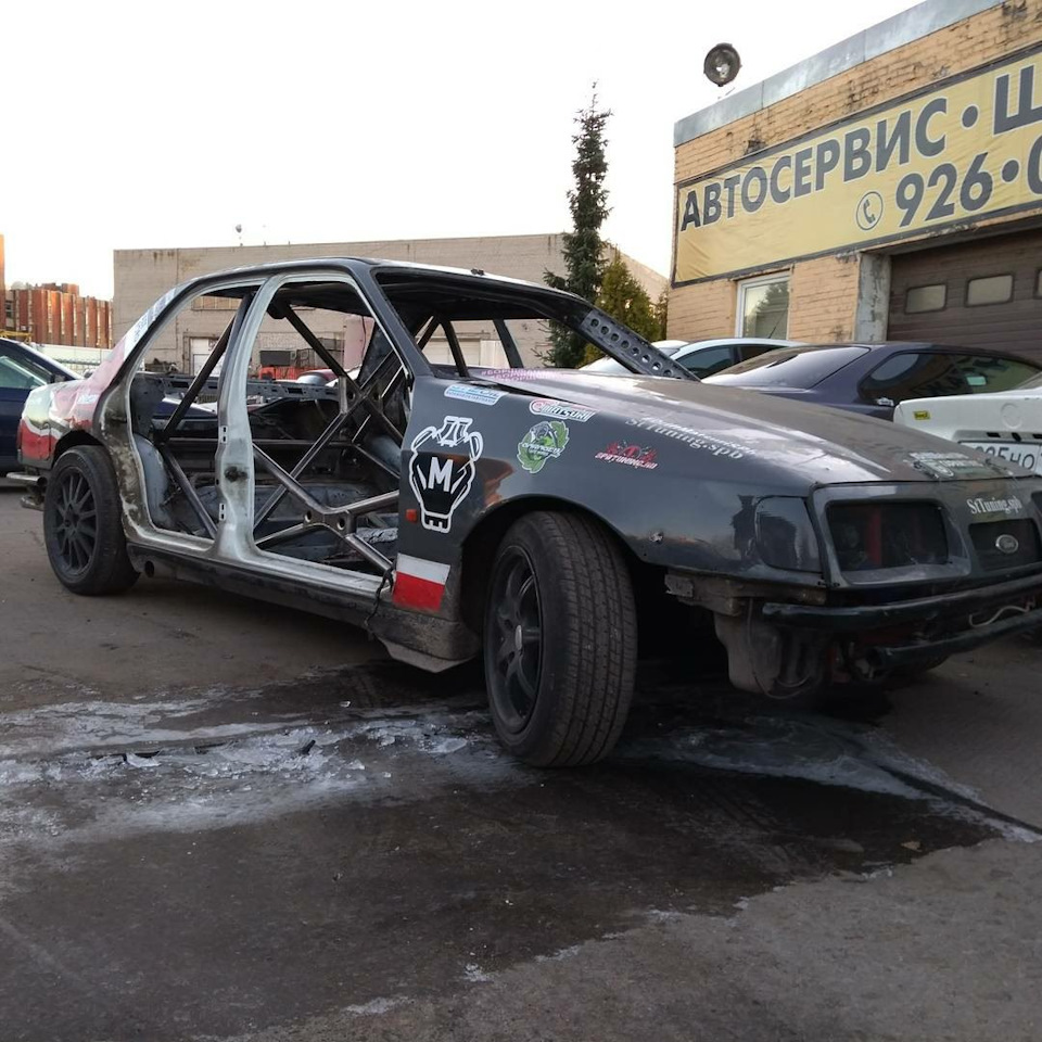 Каркас безопасности на Ford Sierra — Ford Sierra, 3 л, 1991 года | тюнинг |  DRIVE2