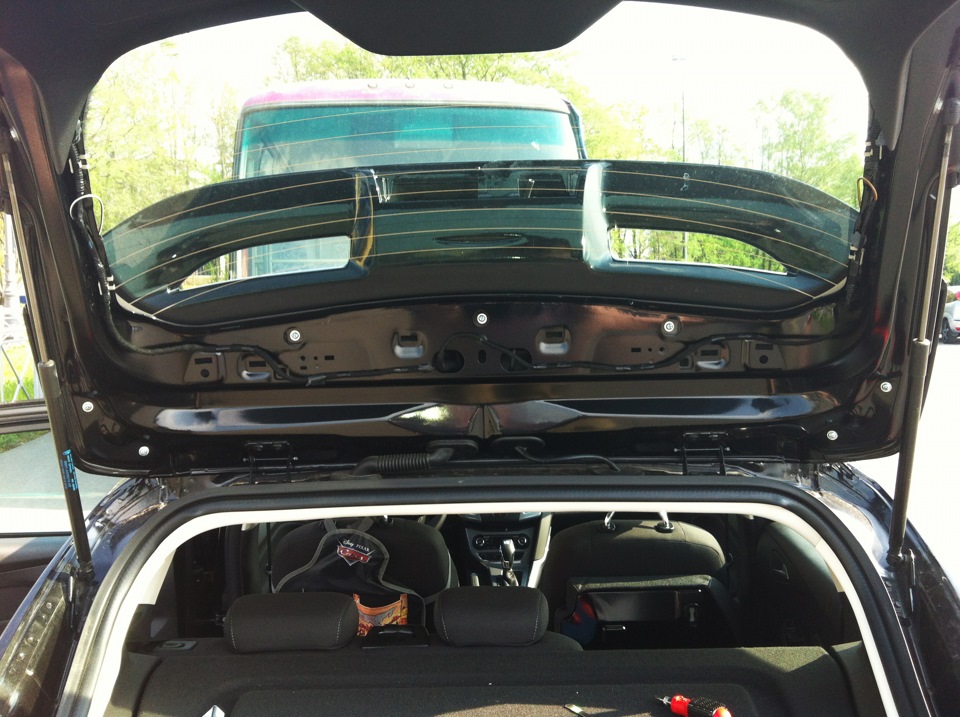 Отчет по установке спойлера — Ford Focus III Hatchback, 2 л, 2013 года ...
