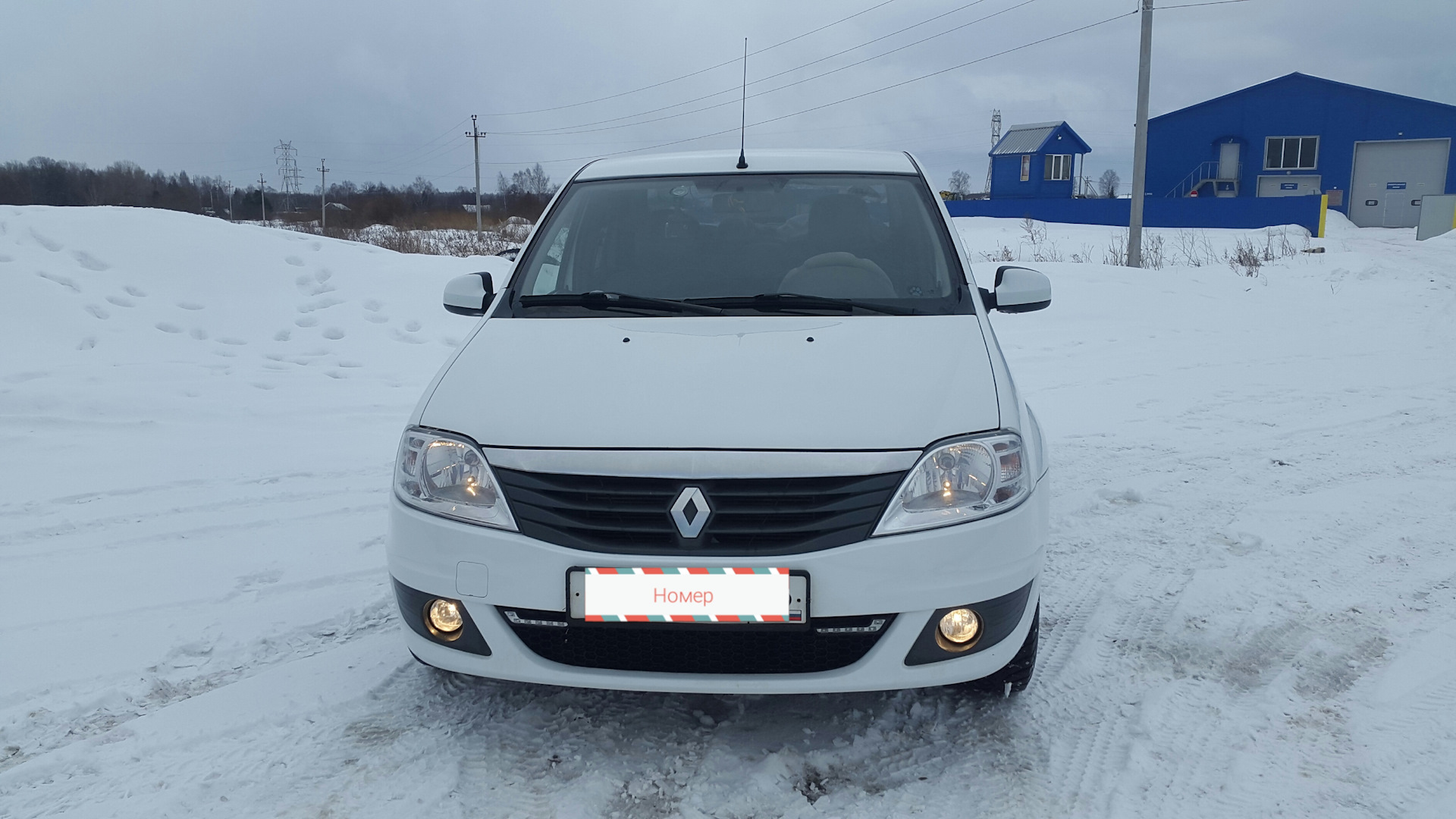 Renault Logan (1G) 1.6 бензиновый 2011 | 1,6 16V Снежная Королева на DRIVE2