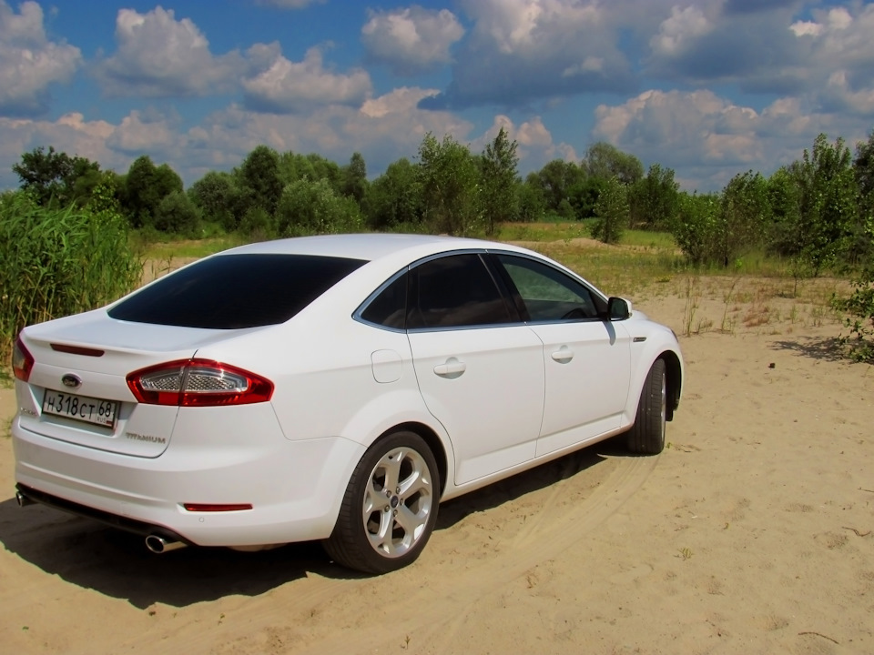 Ford Mondeo 5 Р±РµР»С‹Р№