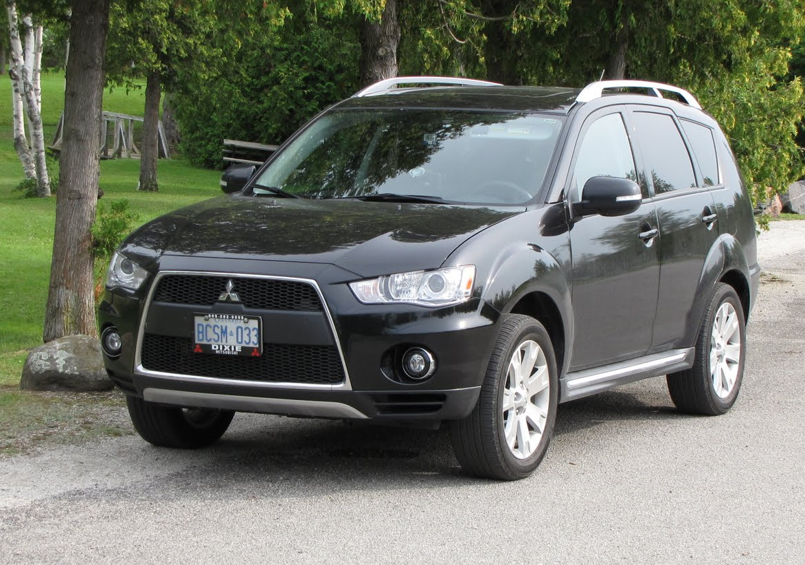 Mitsubishi Outlander XL