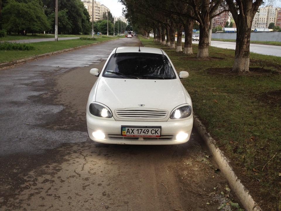 Daewoo lanos такси белый