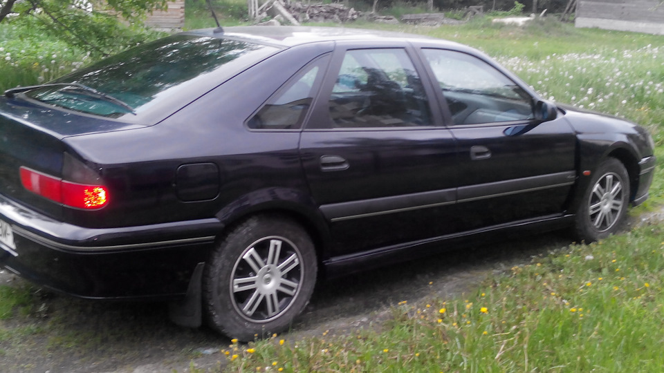 Renault Safrane 3 0 V6 Drive2