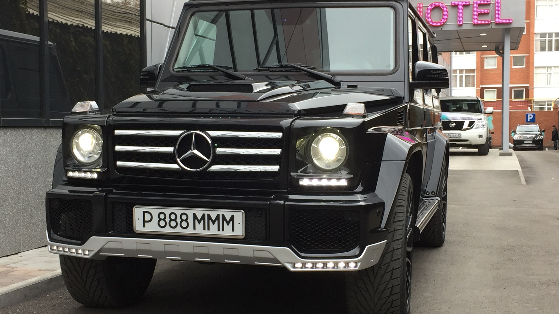 Mercedes-Benz G-Class (W463) 5.5 бензиновый 2015 | BRABUS (черный квадрат)  на DRIVE2