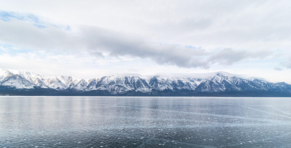 Высокие горы в Байкало-Ленском заповеднике — Lada Granta