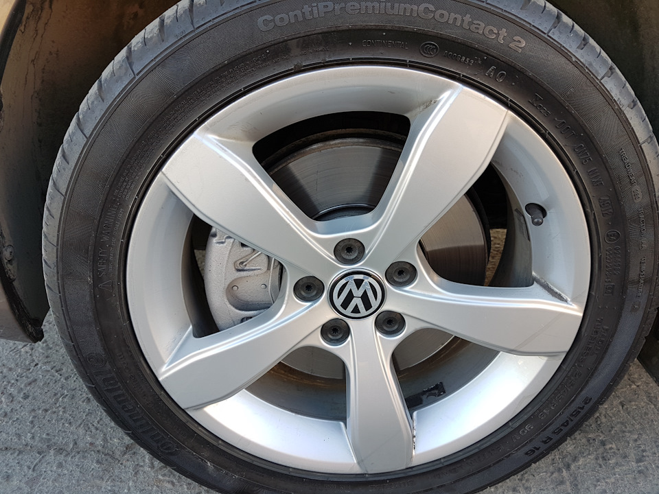 R16 45. 215/45 R16 Polo. 215/45/16 Polo sedan. VW Polo 215/45 r16. 215/45 R16 поло седан.