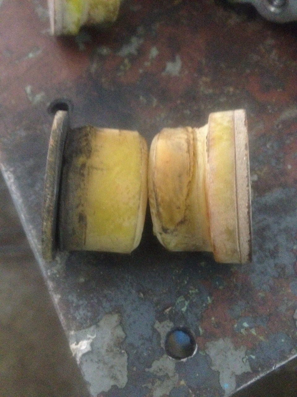 Желтое дерьмо — Subaru Tribeca B9