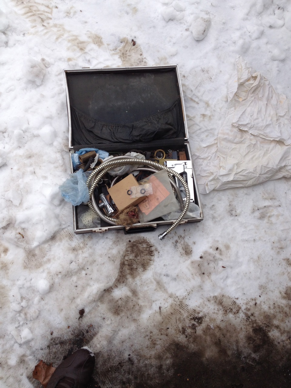 В поисках проблемы — 1)замер давления топлива; 2)Чистка форсунок и ...