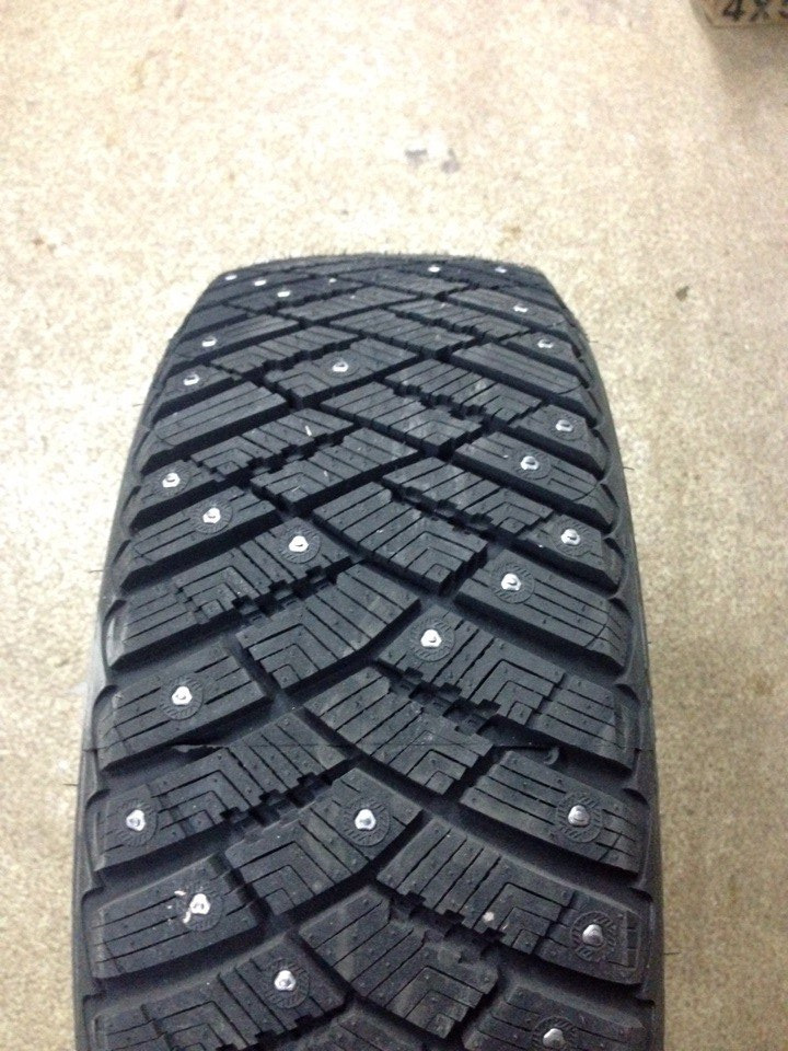 Резина goodyear ultragrip ice arctic. Goodyear ULTRAGRIP Ice Arctic 2. Шины Goodyear ULTRAGRIP Ice Arctic. Гудиер ультра грип айс Арктик 2 205/55/16. Покрышка 205 70 16 зимняя Goodyear Ice Arctic.