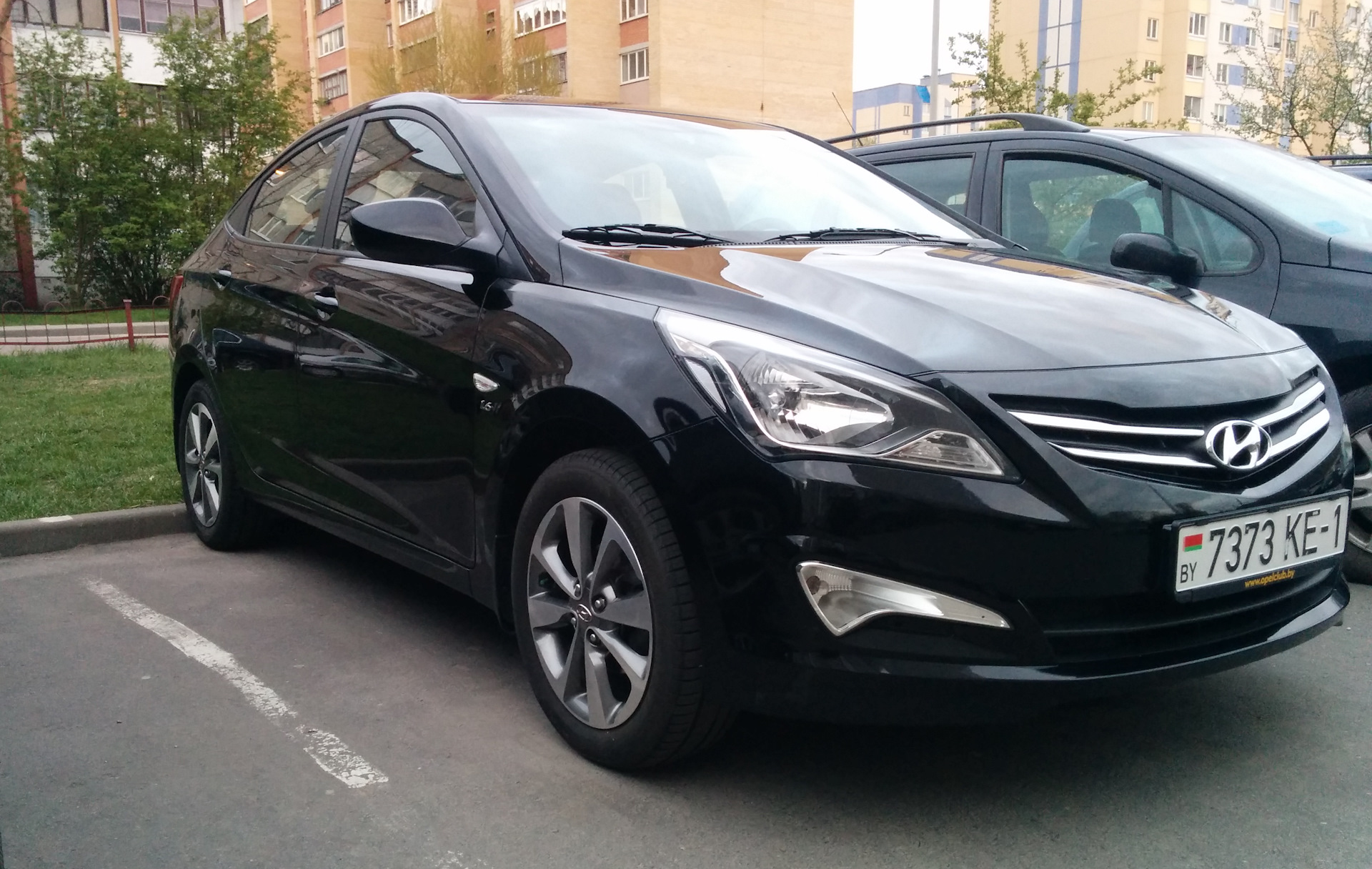 Черный 2015. Hyundai Solaris 2015 Black. Хендай Солярис 2015 черный. Хендай Солярис 2015 года черный. Солярис 2015 черный.