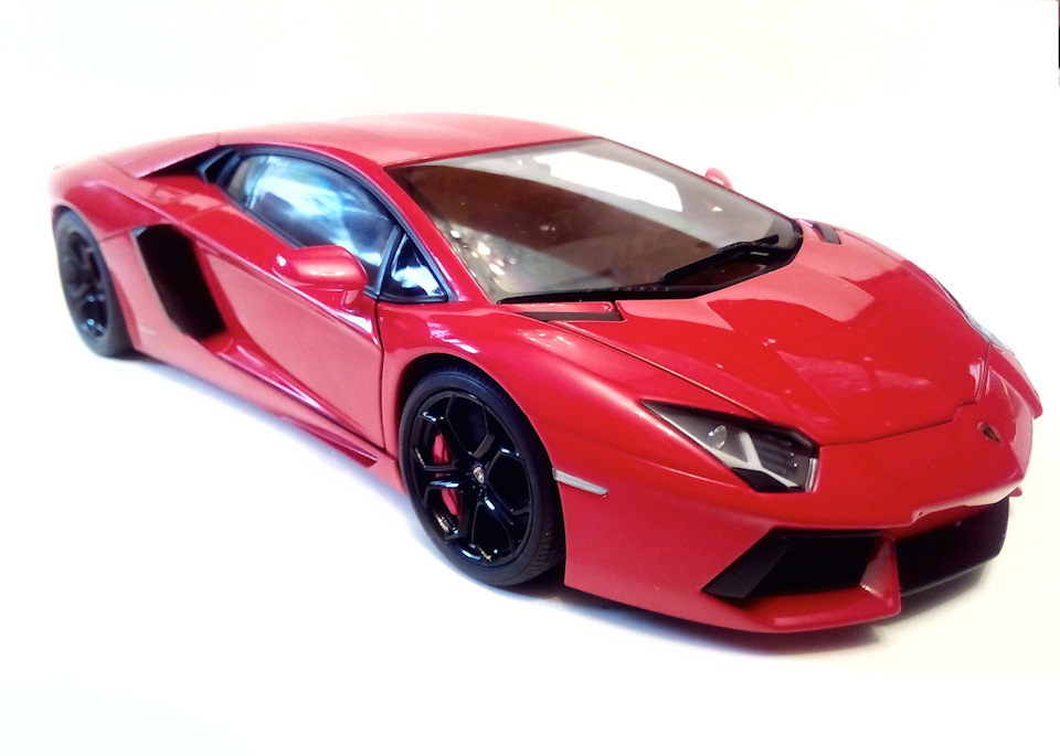 карбоновая масштабная lamborghini aventador