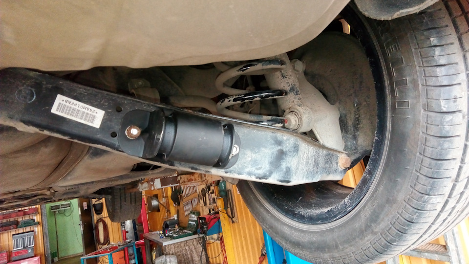 Демпфер от Киа — Skoda Yeti