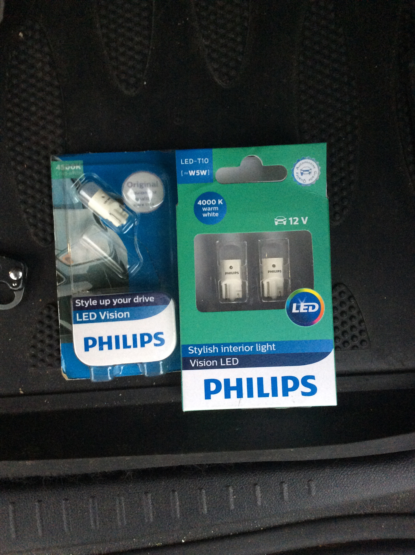 сравнение светодиодов philips w5w ( T10 ) и завершение ledoлизации ...