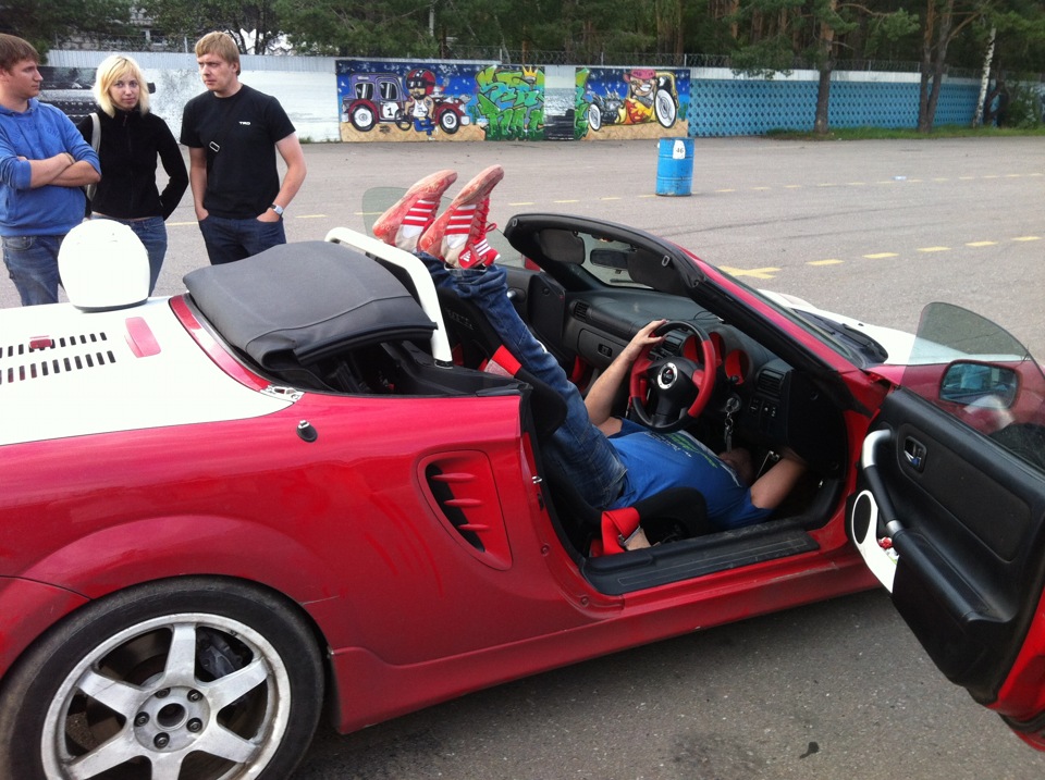 DIY: регулировка штока педали сцепления — Toyota MR-S, 1,8 л, 1999 года ...