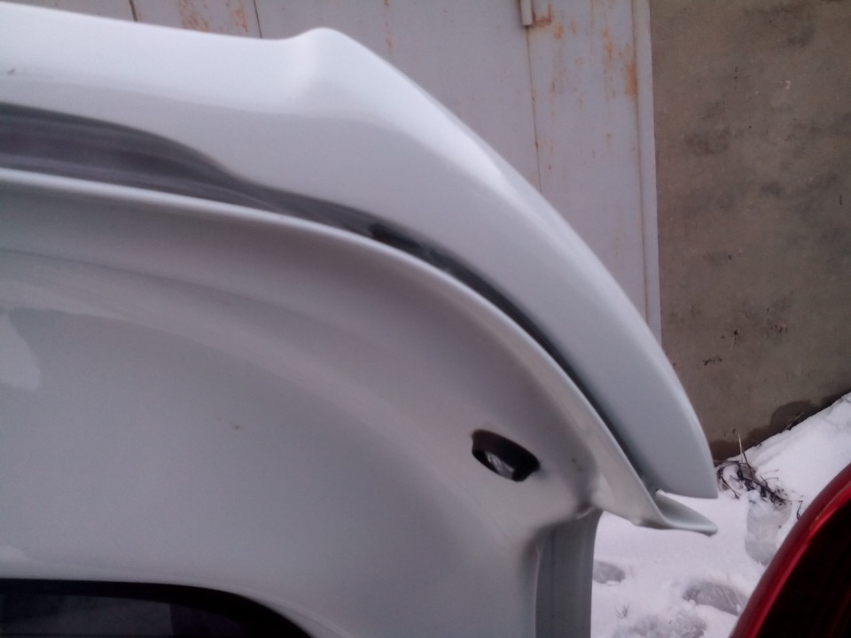 на герметике — Lada Ларгус