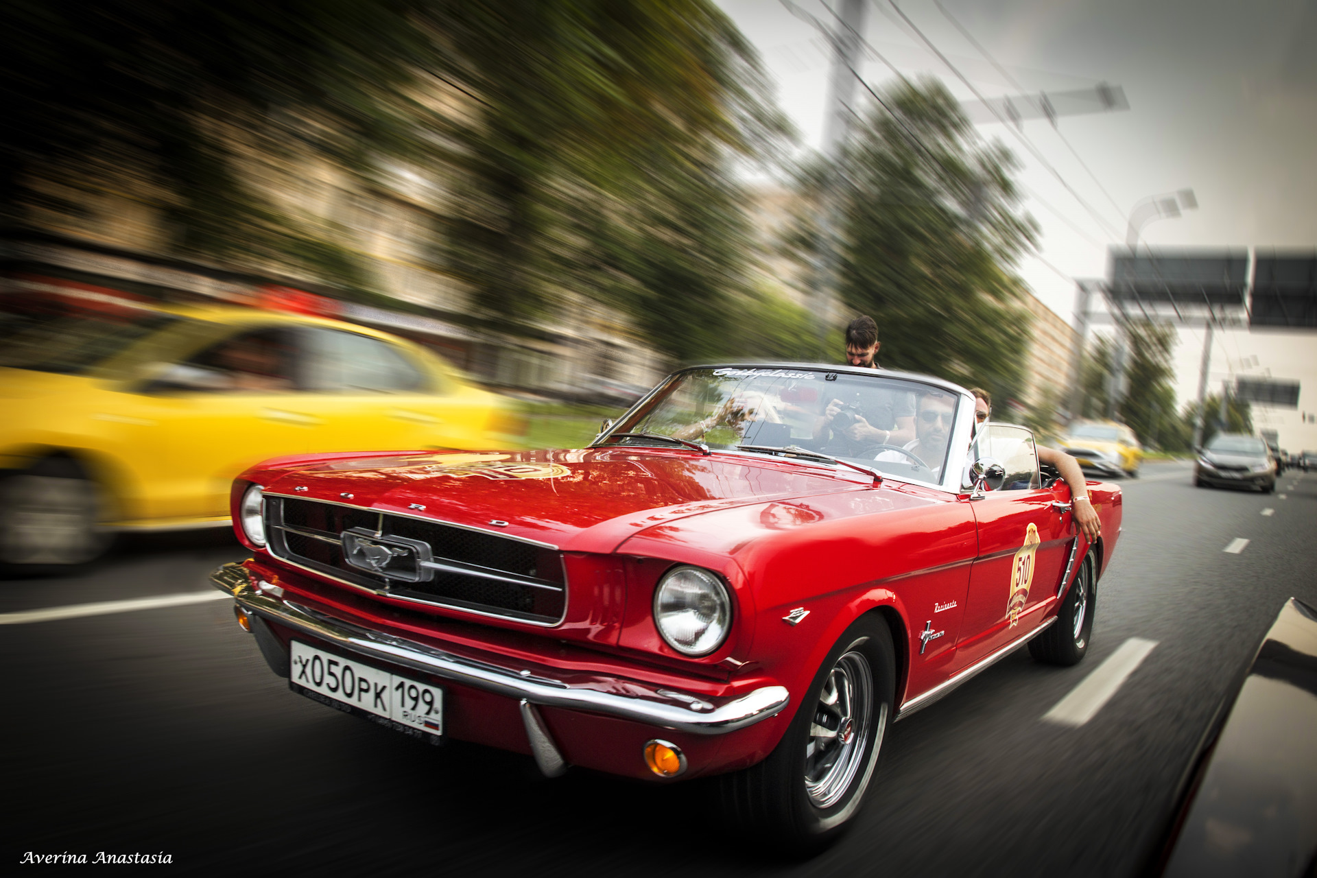 Ford Mustang 1965 каршеринг