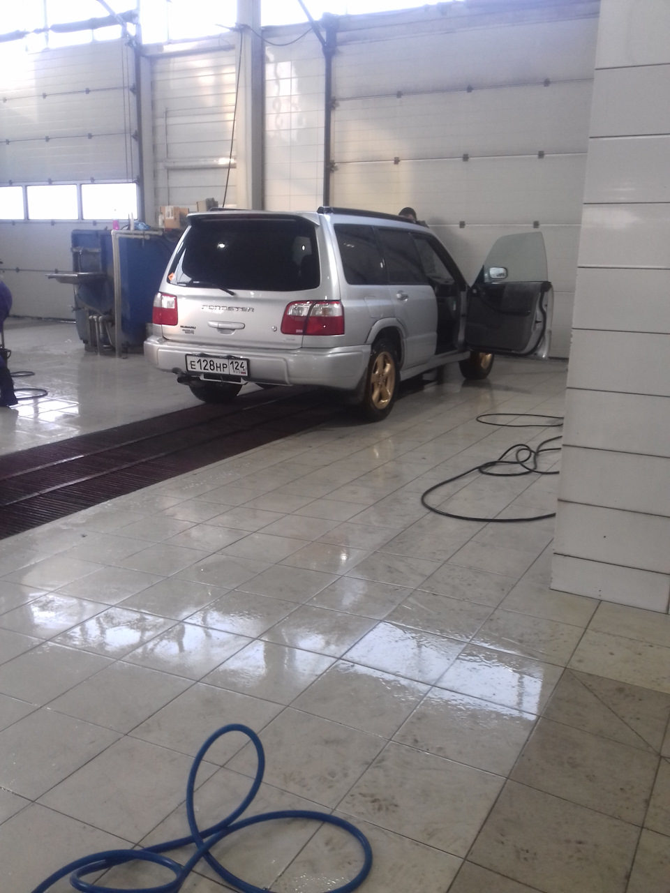 Фото в бортжурнале Subaru Forester (SF)