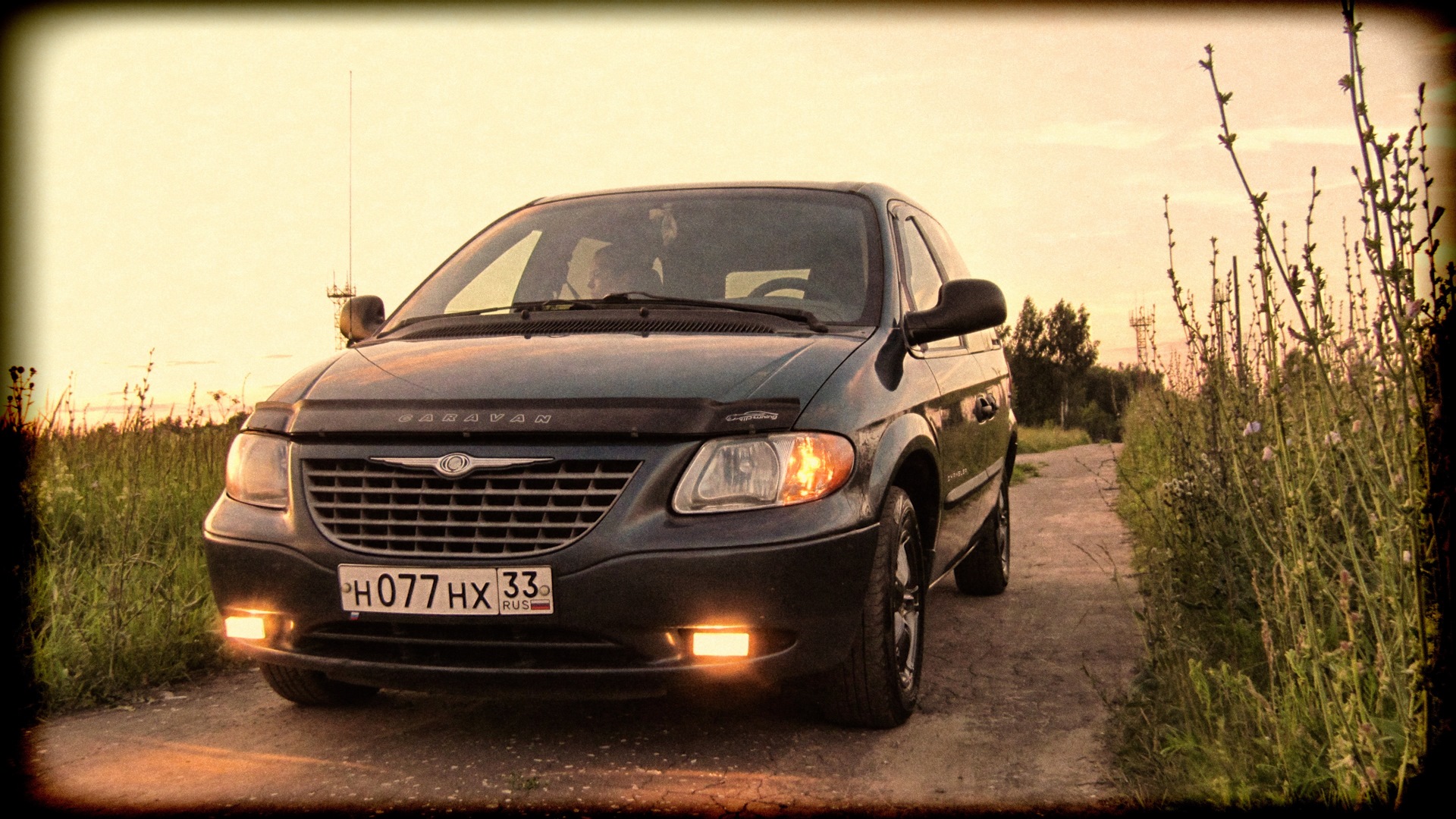 Chrysler Voyager (4G) 2.4 бензиновый 2001 | Покоритель просторов на DRIVE2