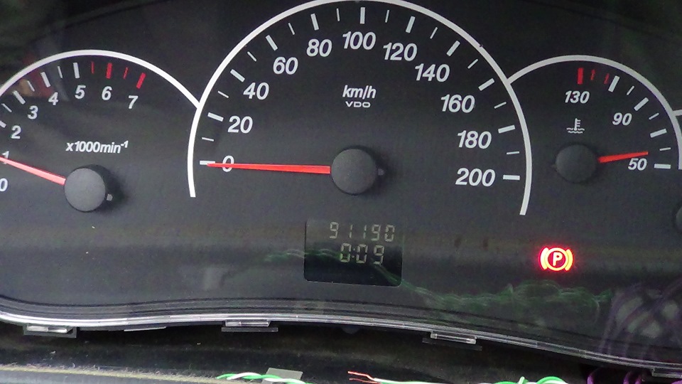 Приора во дворе — Lada Приора хэтчбек, 1,6 л, 2010 года | просто так ...