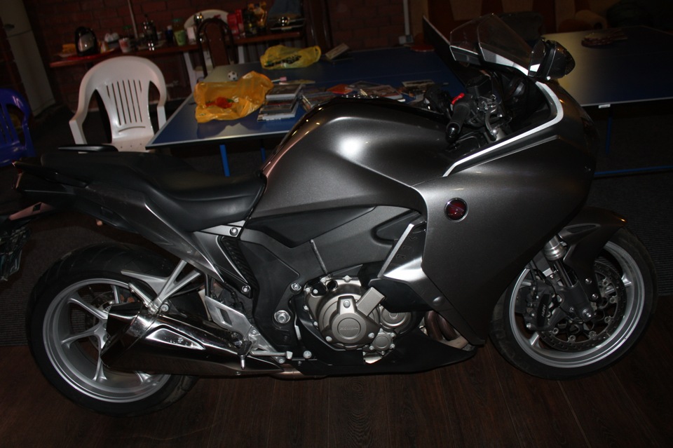 Honda VFR Aerography