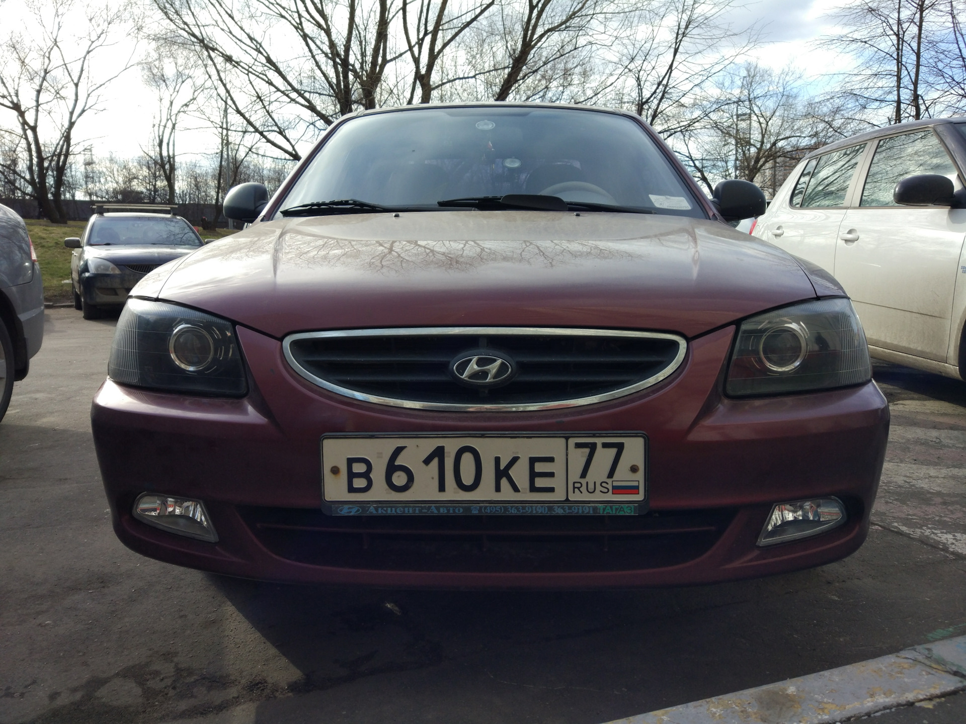 Противотуманные фары accent. Противотуманки Хендай акцент 2007. Противотуманные фары Hyundai Accent. Хендай акцент 2007 ПТФ. Hyundai Accent 2008 год противотуманки.