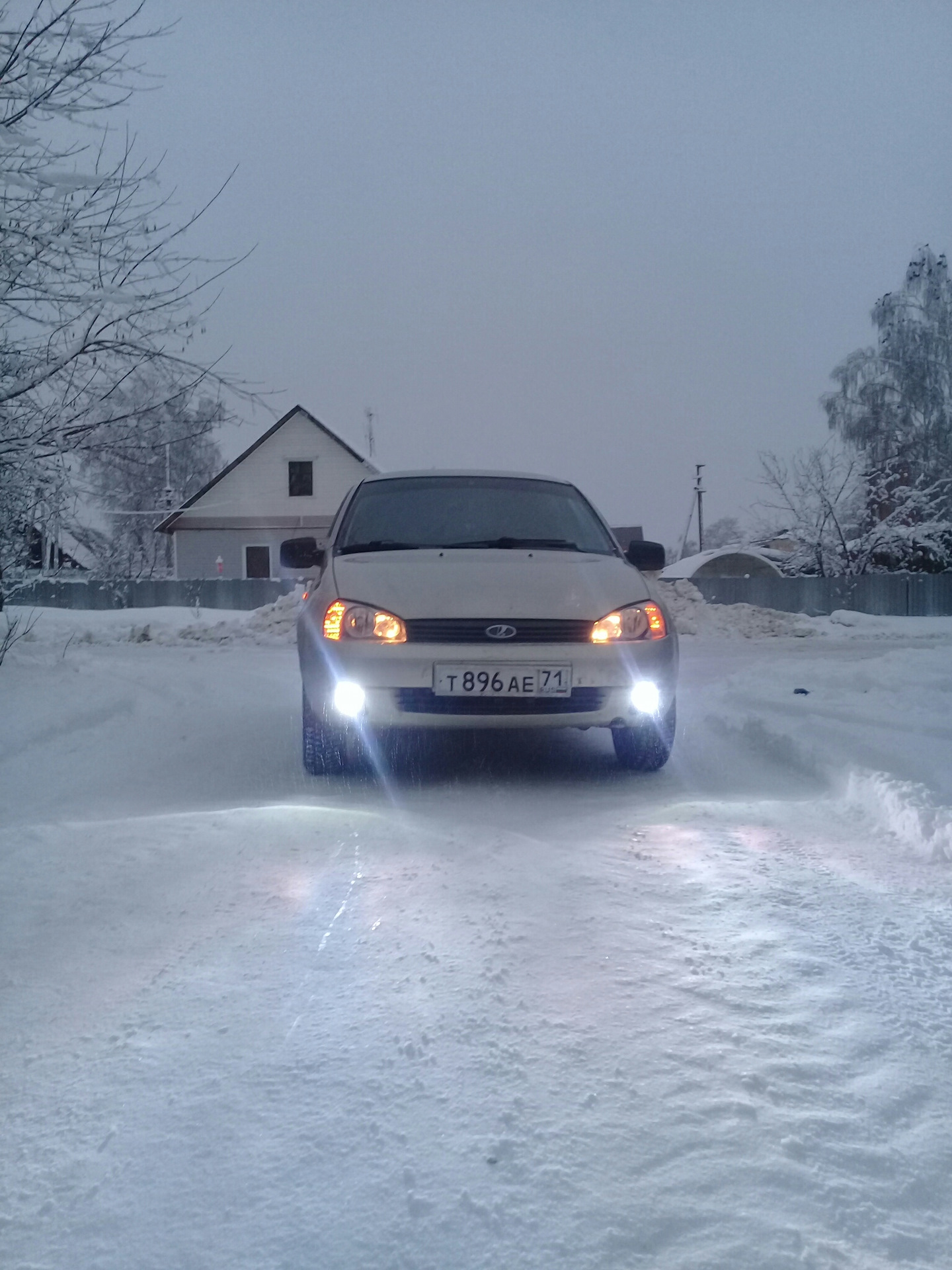 Туманки — Lada Калина универсал, 1,6 л, 2011 года | тюнинг | DRIVE2