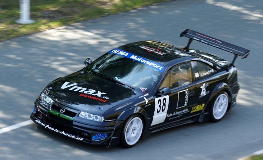 1 Opel Calibra