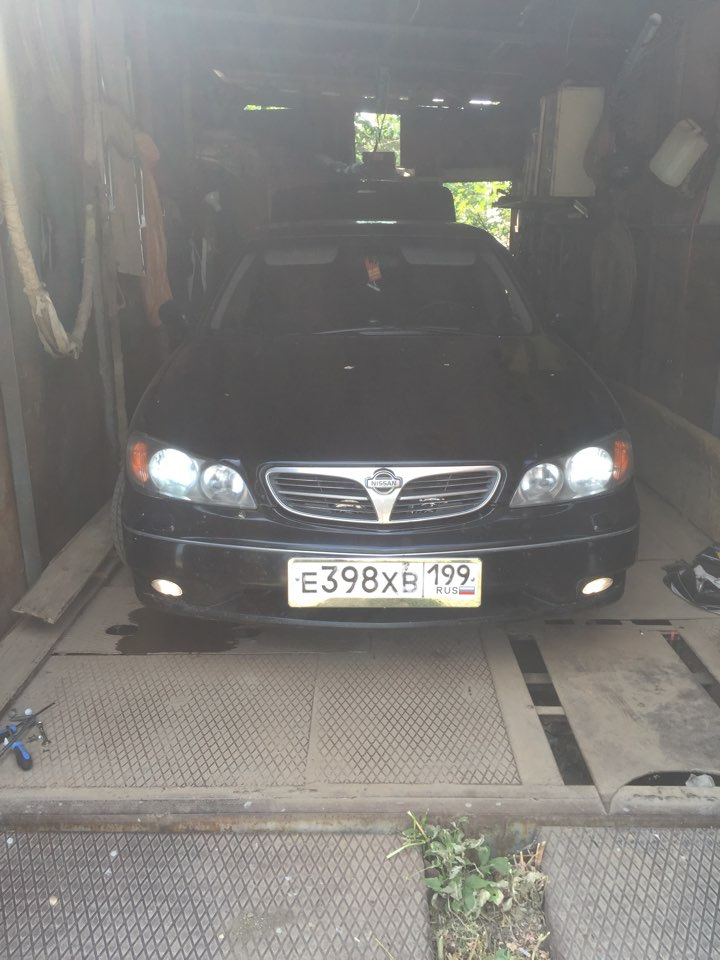 Замена лампочек в противотуманках — Nissan Maxima QX (A33), 3 л, 2004 ...