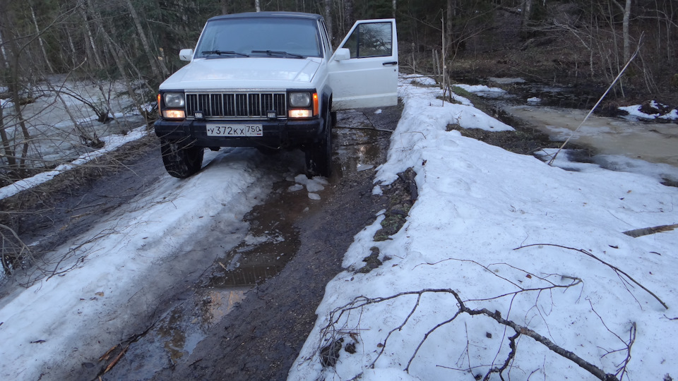Фото в бортжурнале Jeep Cherokee (XJ)