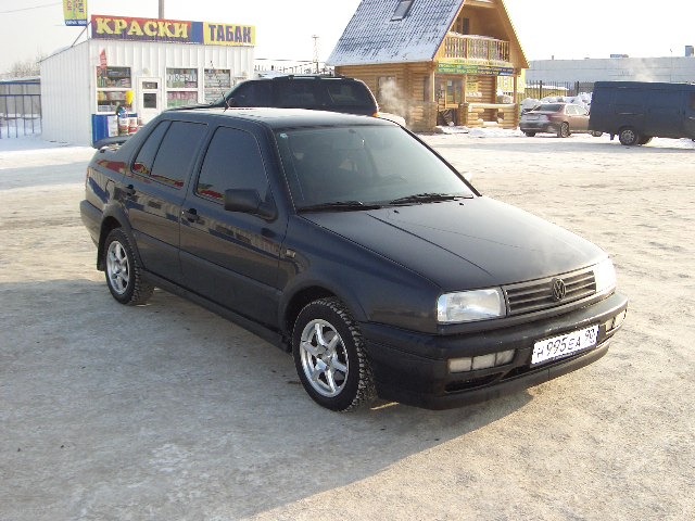 VW Vento 1 8