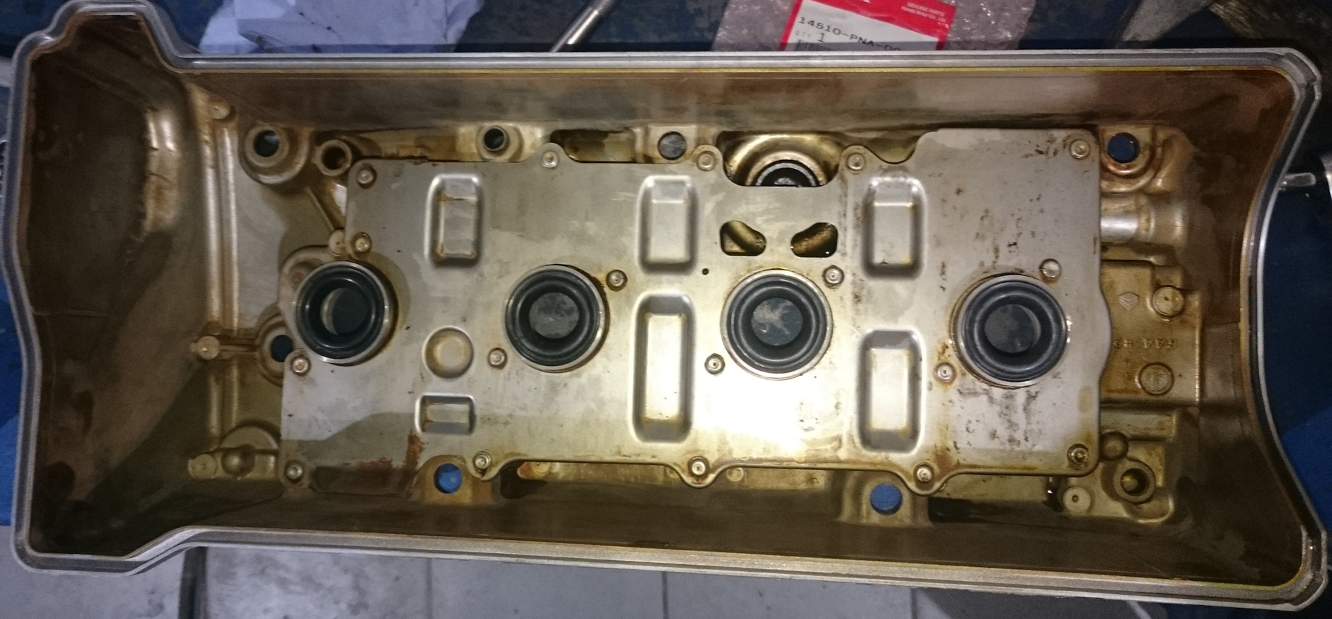 Крышка клапанов на срв 2008 2,4. Редкая клапанная крышка honda accord 7. Клапанная крышка хонда срв 3. Honda cr-v rd1 прокладка клапанной крышки. Клапанная крышка хонда срв 3.