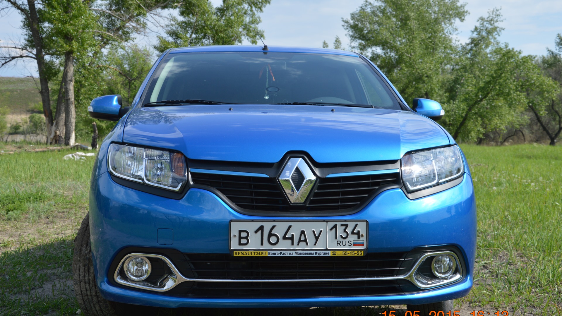 Рено логан 8кл. Renault Logan 2 Лазурный. Renault Logan 2 8кл. Логан 2 сине Лазурный антихром. Рено лазурно-синий карандаш