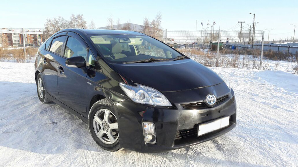 Toyota Prius 30 черный