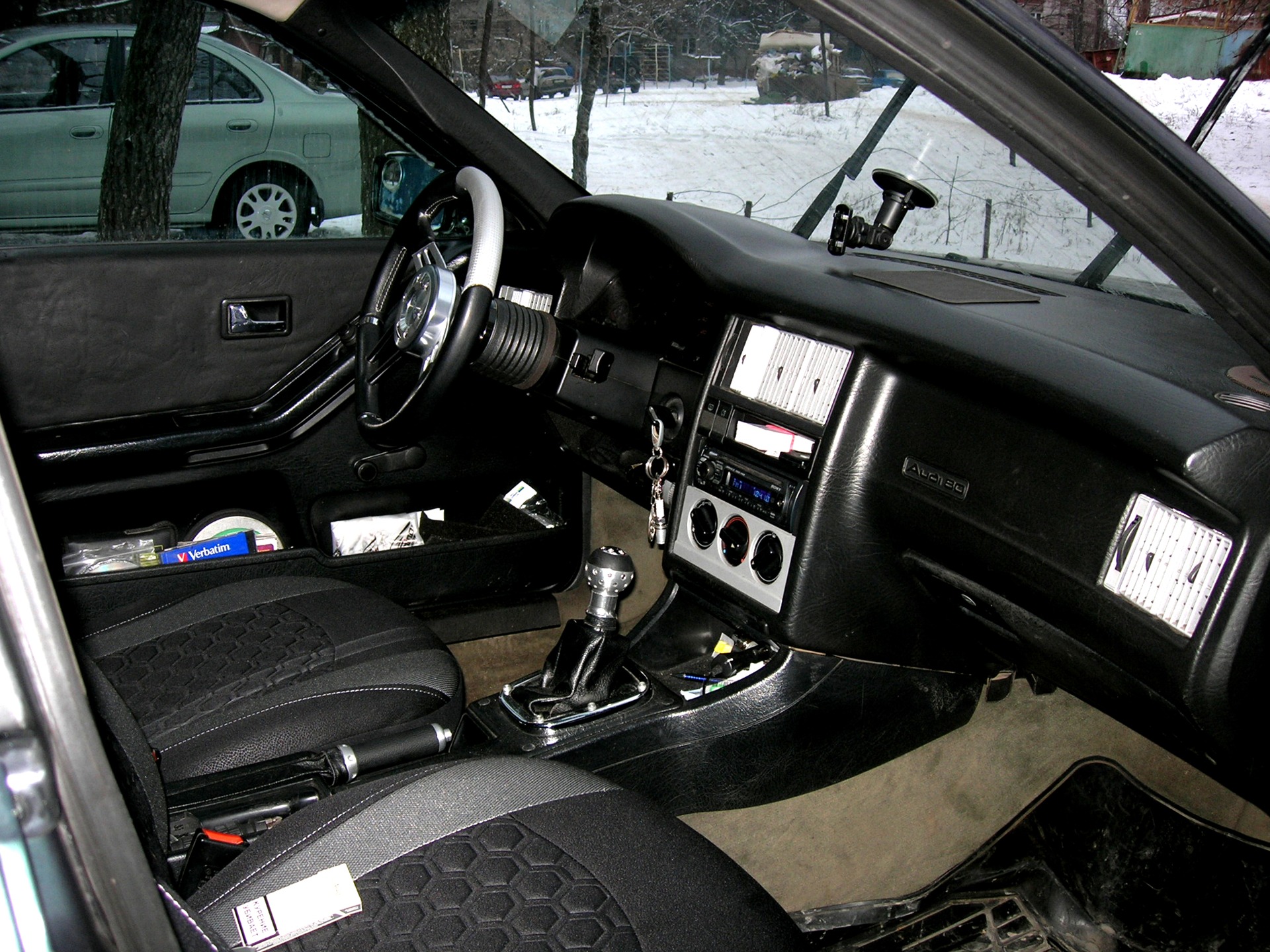 Несколько новых фоток салона! И немного фотошоп! =))) — Audi 80 (B3), 1,8  л, 1988 года | аксессуары | DRIVE2