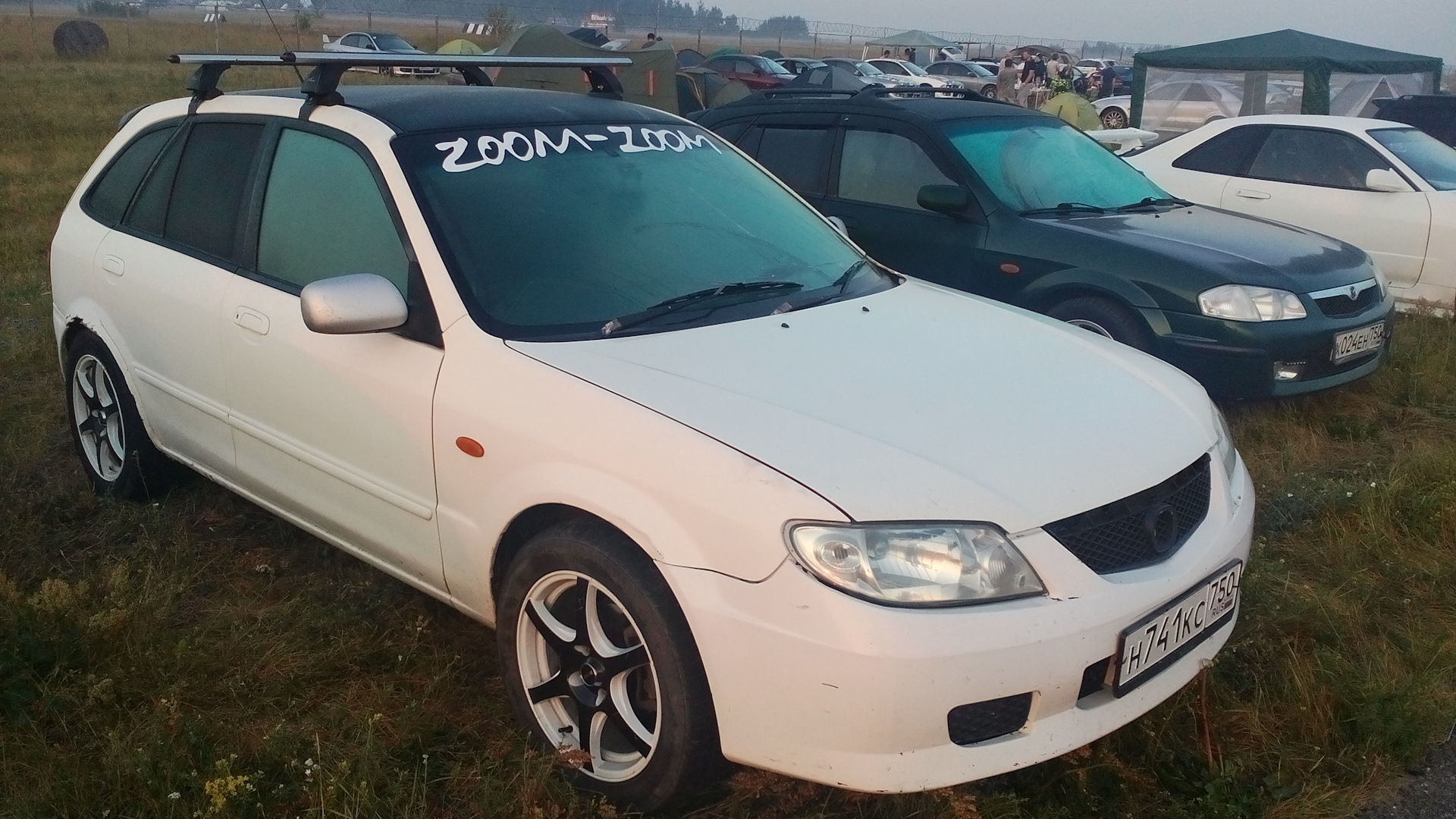 Мазда фамилия размер. Mazda familia bj3p. Мазда фамилия 2020. Мазда фамилия с вагон 2000 года.