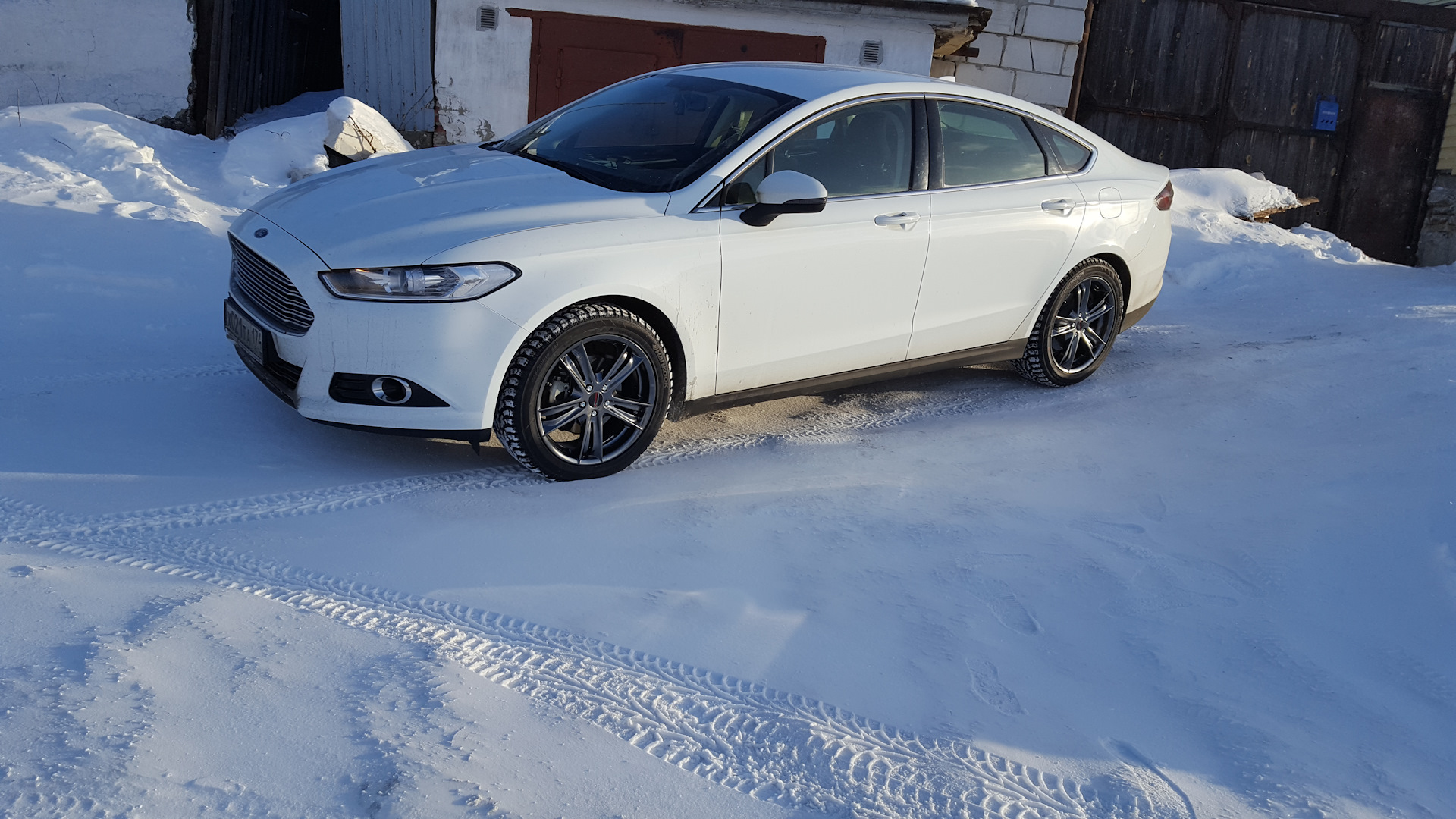 Зимние шины 225 r18. 225 50 18 Мондео. Ford Mondeo v r18. R18 50 235 Форд Мондео. Mondeo 4 r18 225 50.