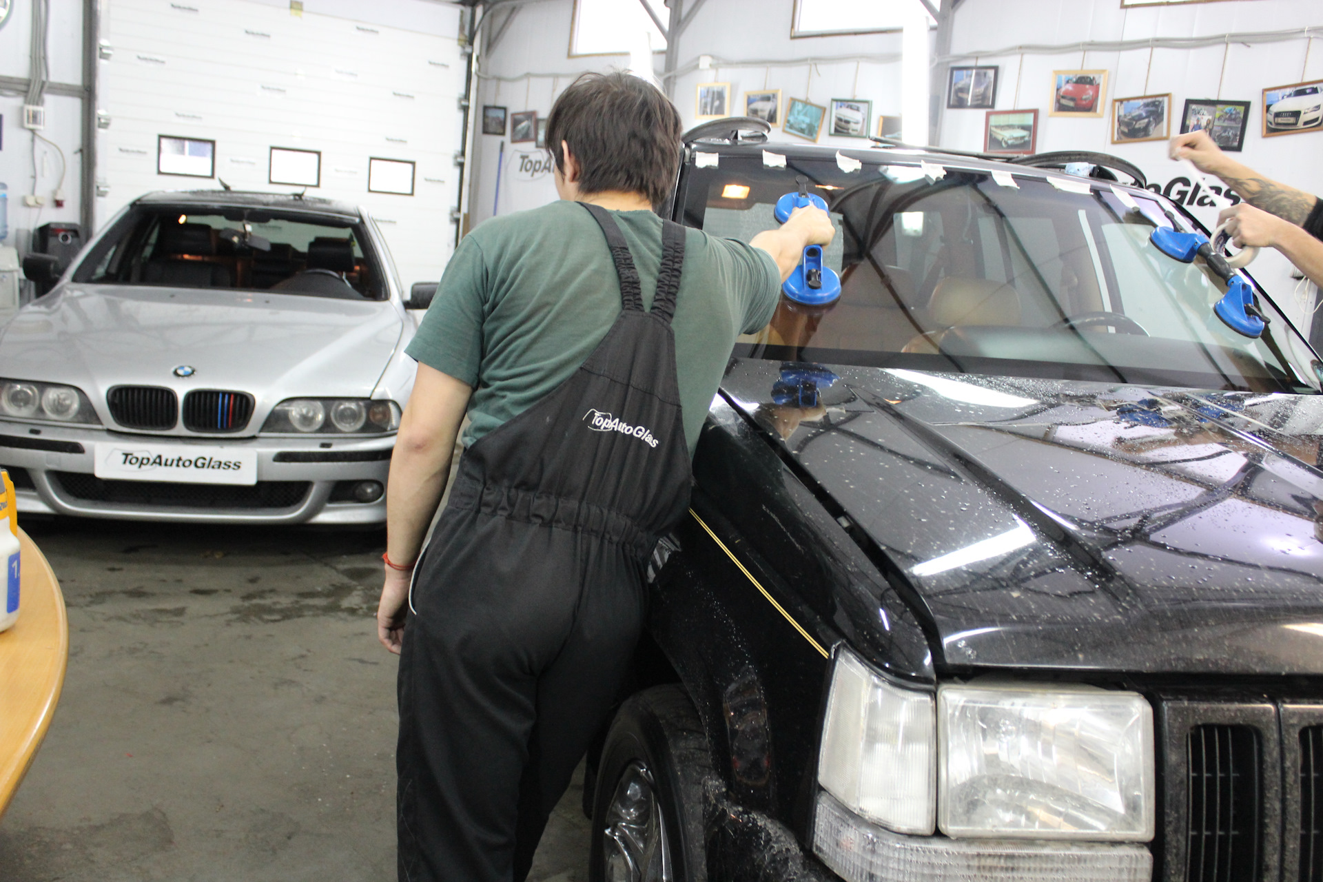 Замена лобового стекла Jeep GRAND CHEROKEE — Автостекла TopAutoGlass на ...