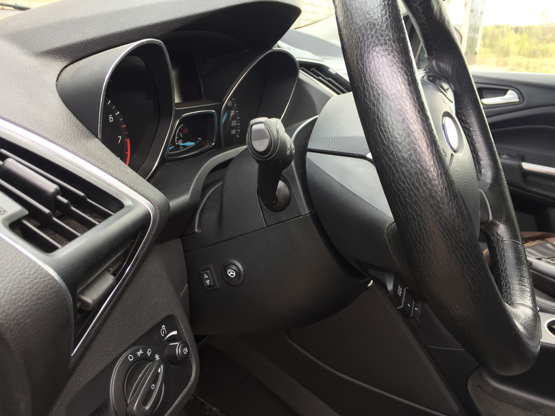 Кнопки руля шкода йети. Mercedes benz w447 подогрев руля. Кнопка подогрева руля audi q5. Кнопка подогрева руля туарег 2. Ауди а3 подогрев зеркал.