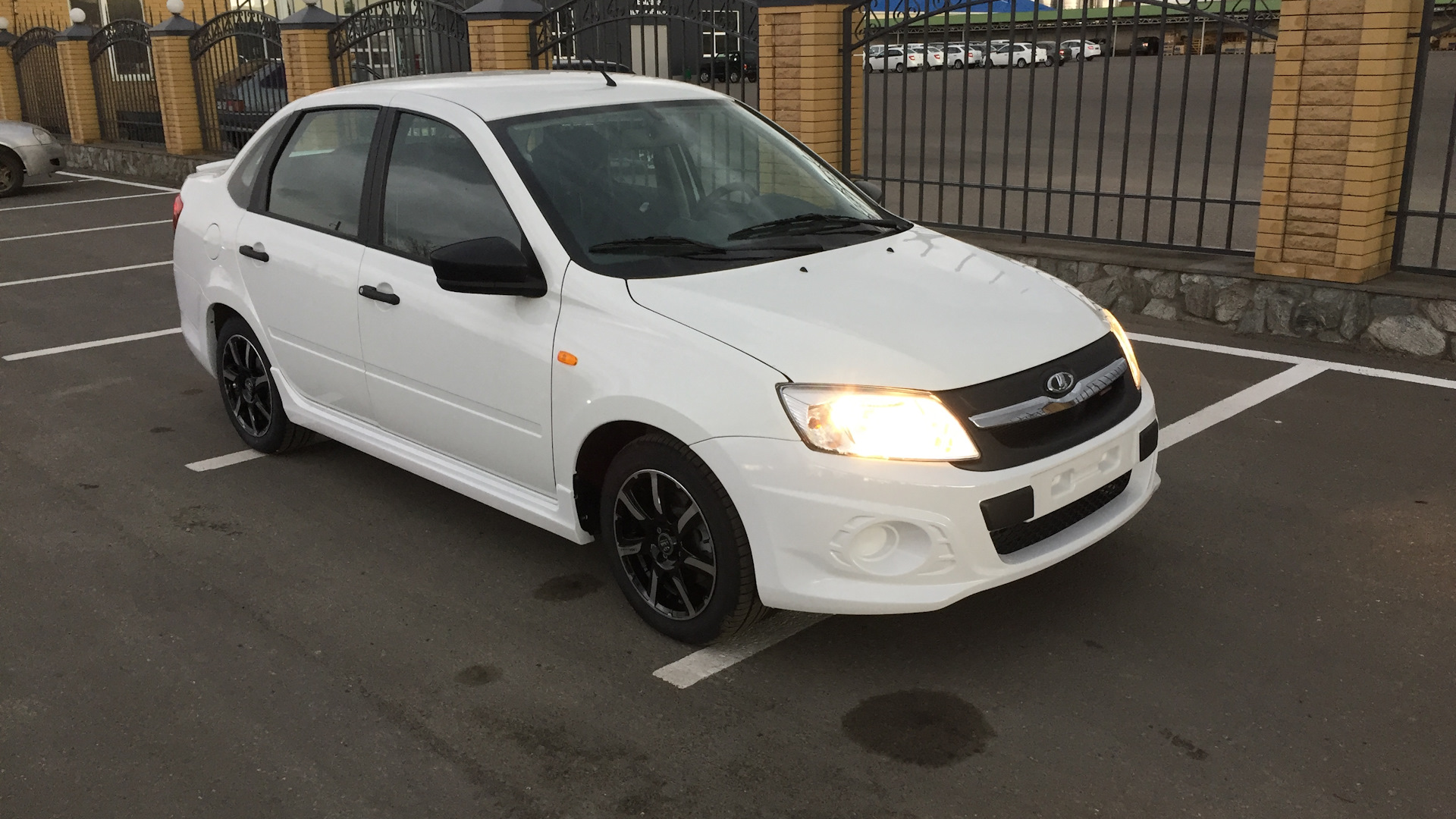 Драйв актив спорт. Гранта спорт драйв Актив 2. Гранта Drive Active r14.